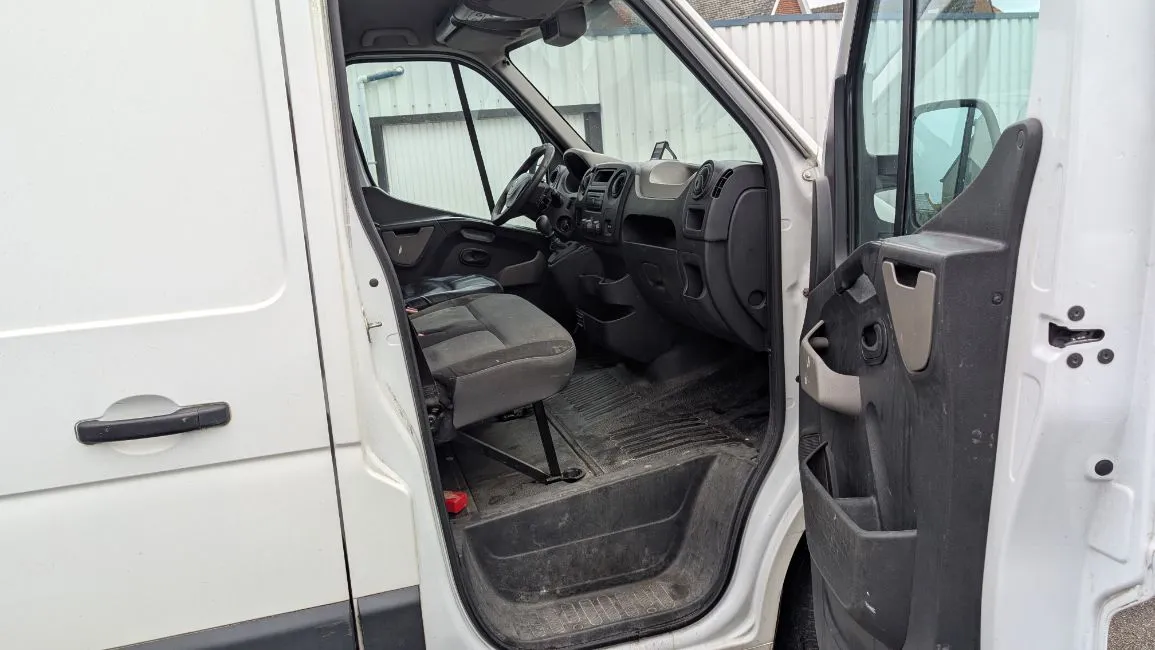 Renault Master 2.3 Dci EU5 L2H2 Image 9